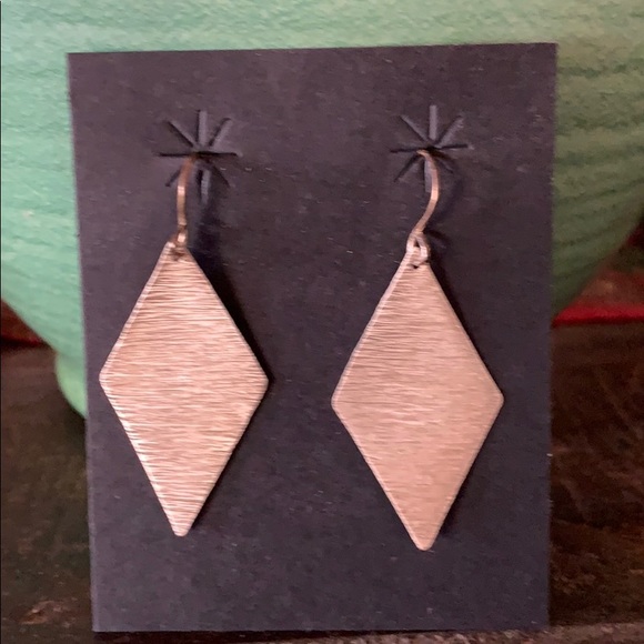 Sterling silver earrings by indigenous Taos dsgnr. - Picture 3 of 5